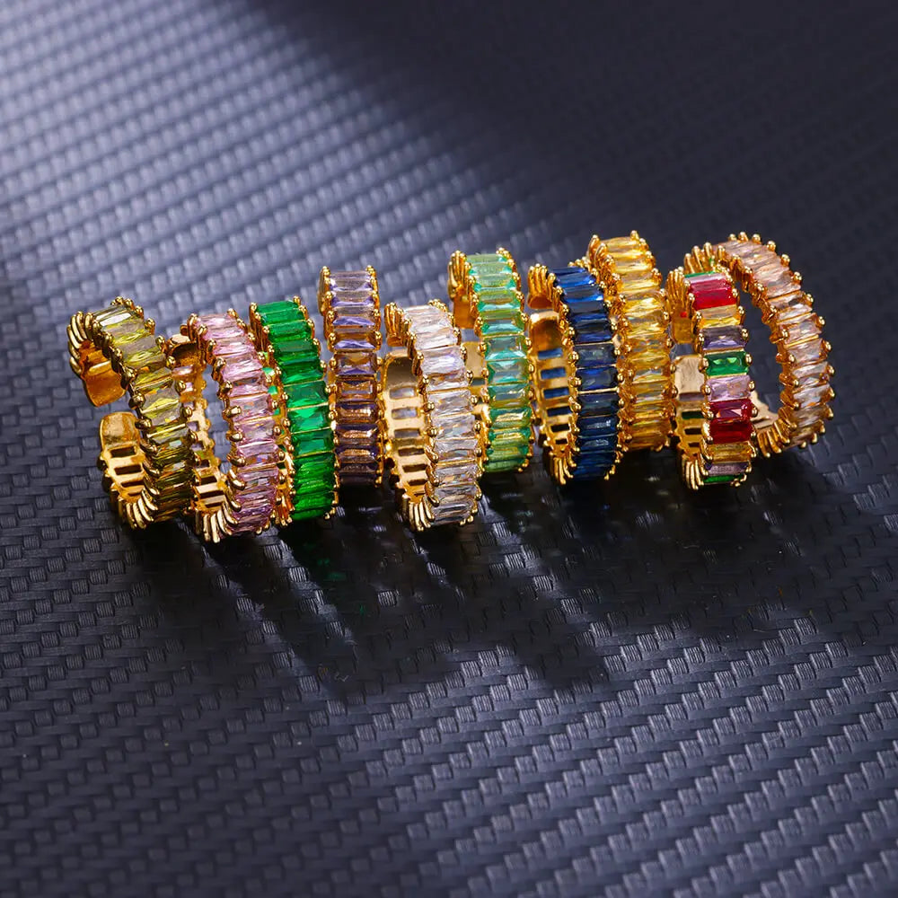 Multicolor rings